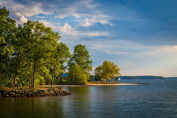 Stutts Marina photo 2 - Marinas on Lake Norman NC
